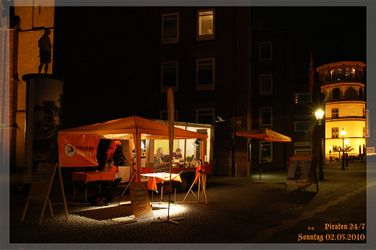 Nachtphoto des Gläsernen Mobils aus dem Landtagswahlkampf 2010